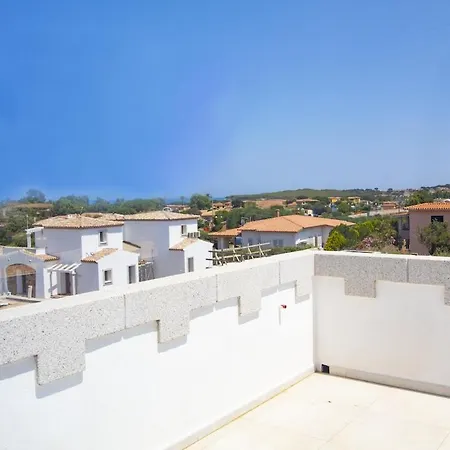 Con Piscina Vista Mare Il Chiostro