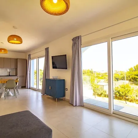 Con Piscina Vista Mare Il Chiostro *